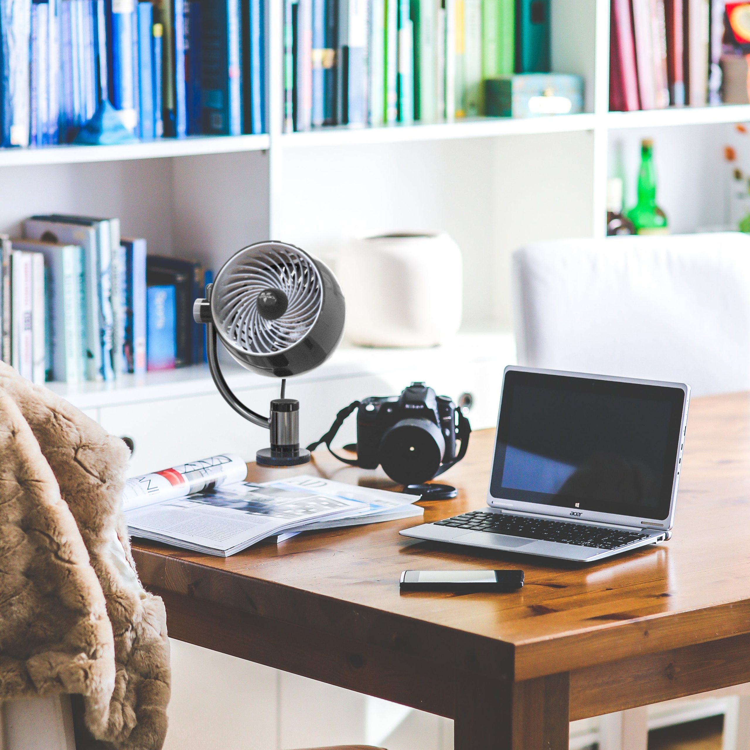 PIVOT3 Clip Compact Air Circulator - Image 2